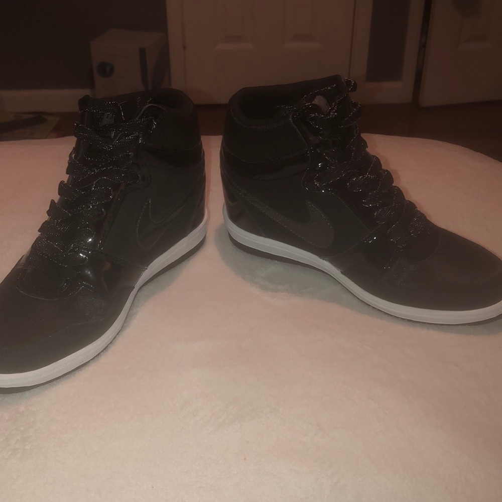 wedge force women’s